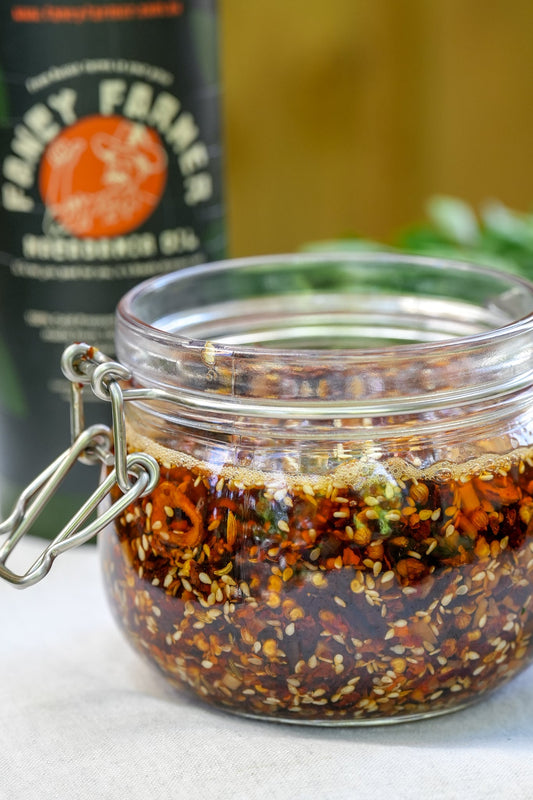 Seed Oil Alternatives: Why Australian Macadamia Oil Is the Calm, Common-Sense Choice